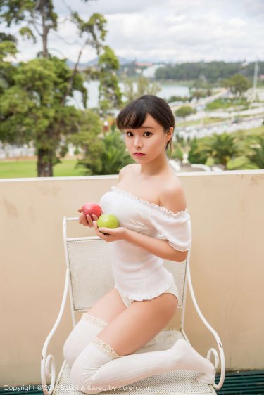 晚上偷偷看B站